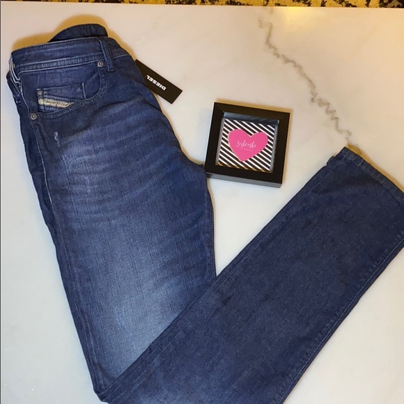 🔥Diésel Buster Regular Slim Tapered Men's Jeans - Picture 2 of 5